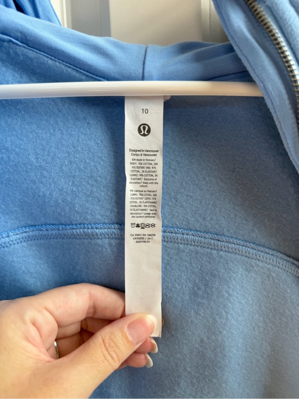 Lululemon Scuba Full-Zip Cropped Hoodie Sinatra Blue - Picture 4 of 5